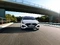 Weißer Hyundai i30 auf der Autobahn.