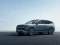 Ein Hyundai IONIQ 9 steht auf freier Straße vor weitem Horizont – futuristisches Design und klare Linien prägen das vollelektrische SUV.