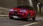 Roter Alfa Romeo in einem Tunnel, frontal.