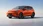 Oranger Kleinwagen BYD von schräg vorne