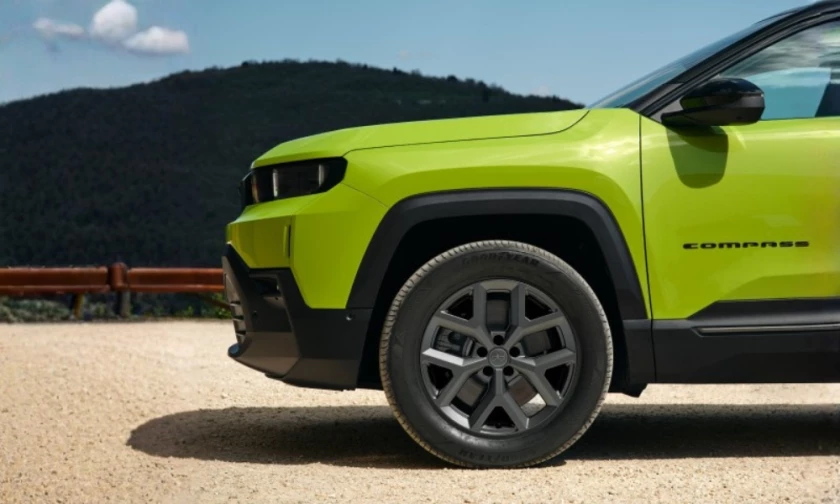 Jeep Compass Elektro Altitude (1/1)