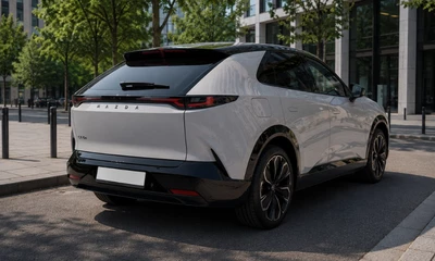 Heck eines grauen Mazda-SUVs.