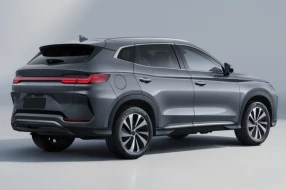 Heck- und Seitenansicht des BYD City-SUV.